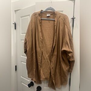 Arula oversized button down top